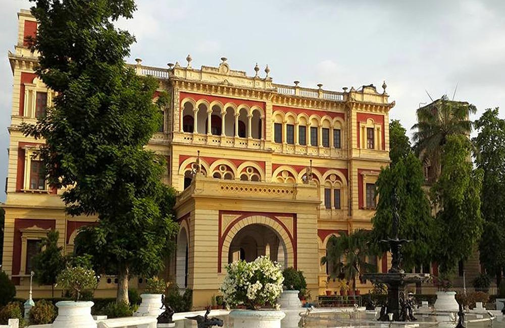 Makarpura Palace